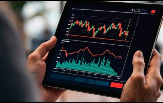 सेंसेक्स 308 अंक उछला, निफ्टी 25,885 पार