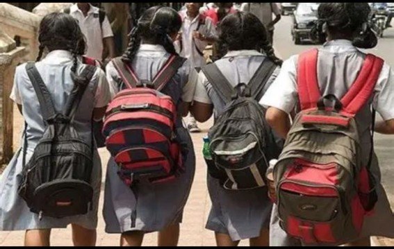 स्कूल के बहाने निकलीं तीन बच्चियां