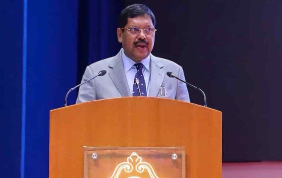 रिटायरमेंट से पहले सुनवाई टालने पर भड़के CJI गवई कहा...