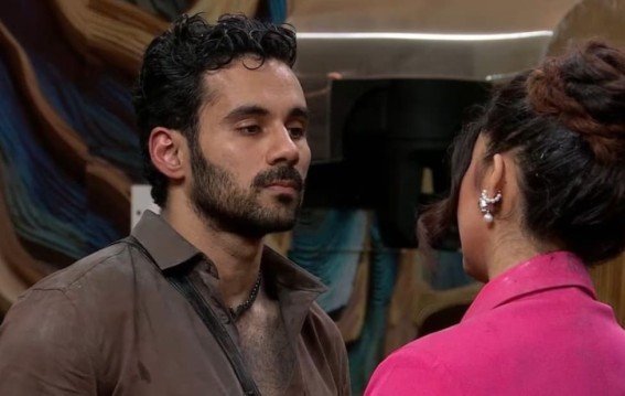 बिग बॉस 19 से बाहर हुए अभिषेक बजाज