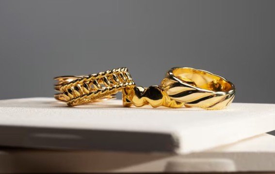 सोना हुआ सस्ता