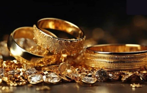 कमजोर रुपये से बढ़ी गोल्ड की कीमत