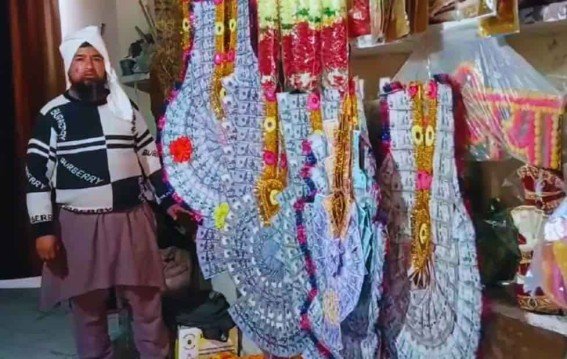 नोट-माला लेकर दूल्हा आखिर कहां गायब हुआ…