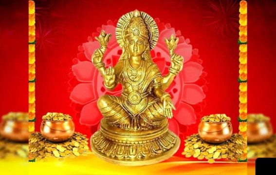 शुक्रवार को लक्ष्मी पूजा में ये 5 काम बनते बाधा
