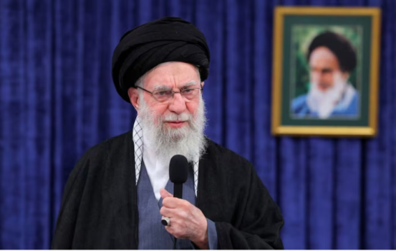 खामेनेई की खुली चेतावनी